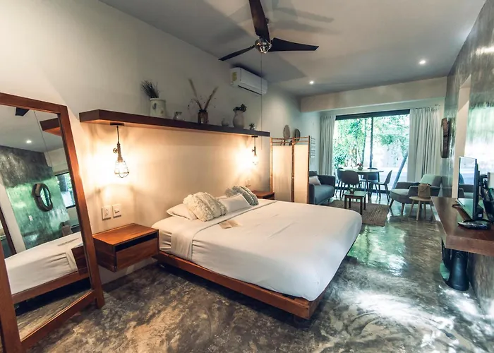 Nomad Humans Coliving Tulum